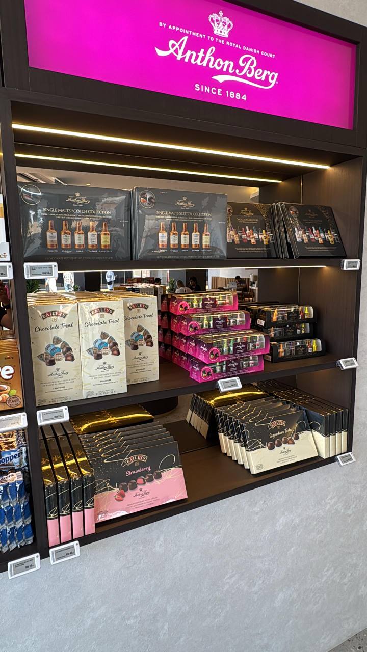 Electronic shelf labels installed on a live retail display